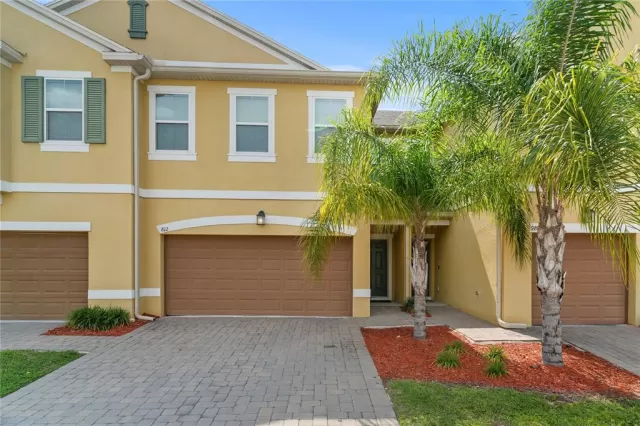 MLS: O6405382 Condo For Sale