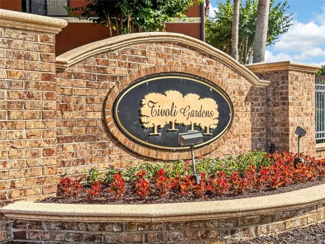 MLS: O6405425 Condo For Sale