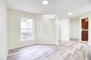 Photo #5: O6405848 Listing 