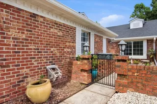 Photo #1: O6405968 Listing 