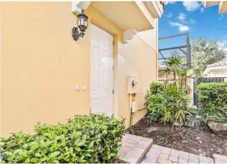 Photo #5: O6406068 Listing 
