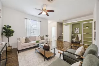 Photo #6: O6406095 Listing 