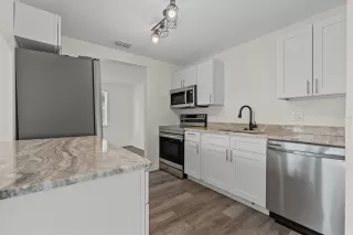 Photo #6: O6406096 Listing 