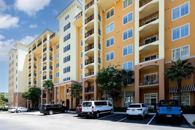 MLS: O6406223 Condo For Sale