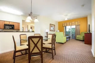 Photo #6: O6406223 Listing 