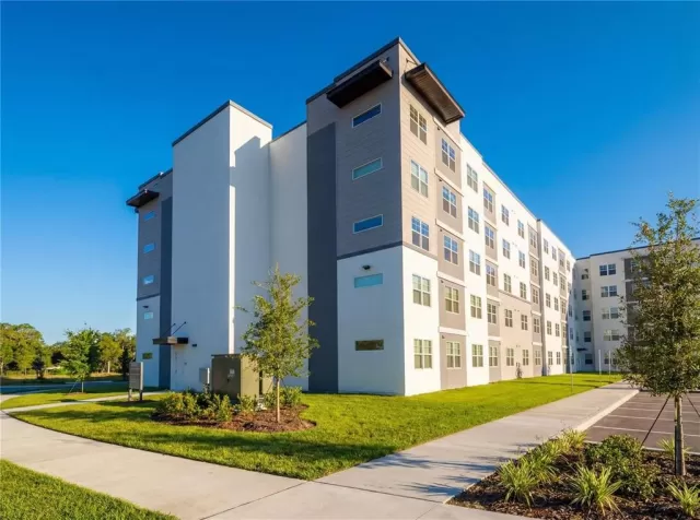 MLS: O6406259 Condo For Sale