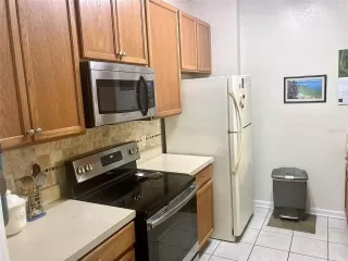 Photo #5: O6406540 Listing