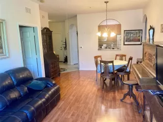 Photo #6: O6406540 Listing
