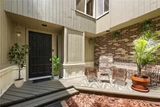 Photo #1: O6406873 Listing 