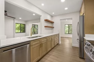 Photo #6: O6406873 Listing 