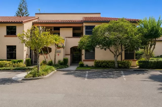 MLS: O6407045 Condo For Sale