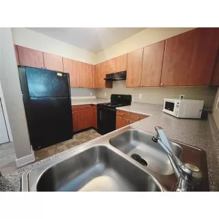 Photo #3: O6407140 Listing