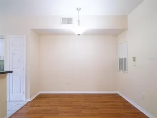 Photo #5: O6407202 Listing 