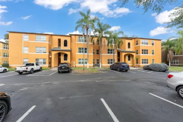 MLS: O6407203 Condo For Sale