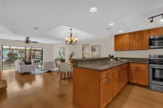 Photo #2: O6407259 Listing 