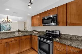 Photo #6: O6407259 Listing 