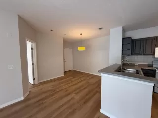 Photo #3: O6407276 Listing 