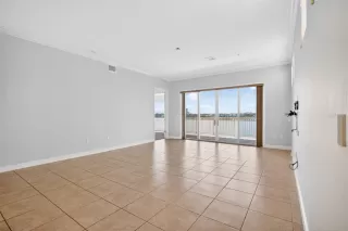 Photo #6: O6407387 Listing 