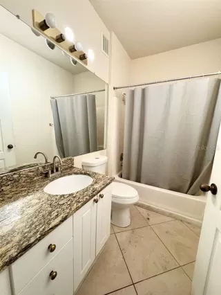 Photo #3: O6407434 Listing