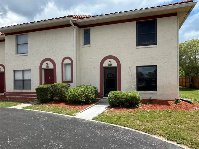 MLS: O6407466 Condo For Sale