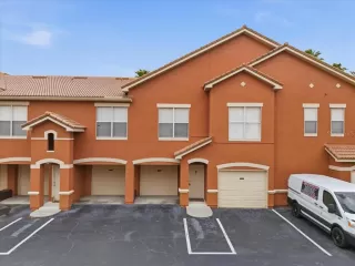 Photo #1: O6407646 Listing