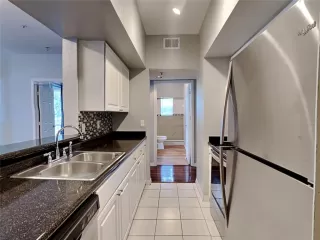 Photo #3: O6407750 Listing