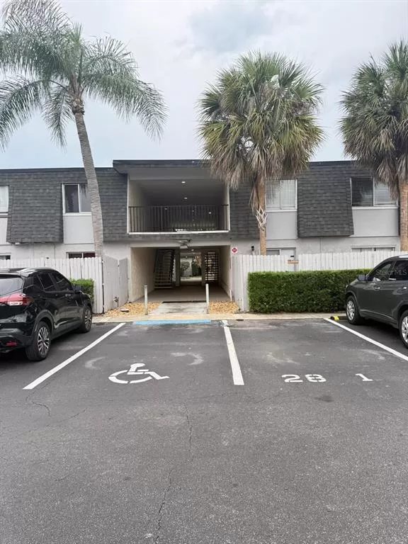 MLS: O6407766 Condo For Sale
