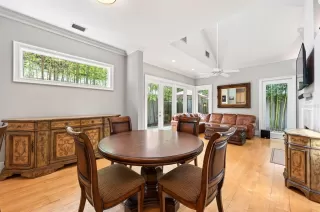 Photo #6: O6407916 Listing 