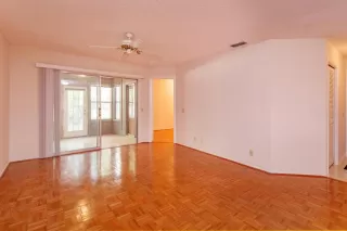 Photo #5: O6408039 Listing