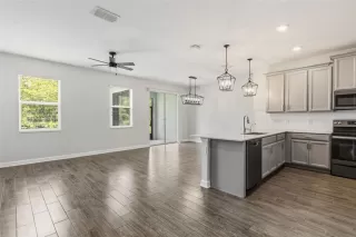 Photo #4: O6408046 Listing