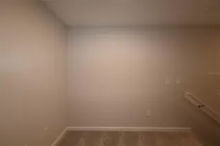 Photo #5: O6408057 Listing