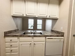Photo #6: O6408115 Listing 