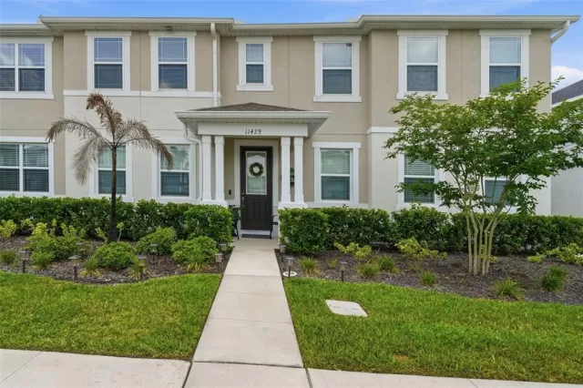 MLS: O6408135 Condo For Sale
