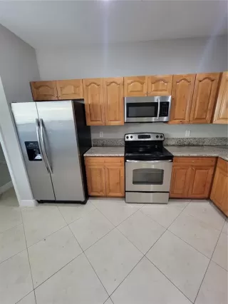 Photo #4: O6408141 Listing