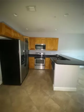 Photo #4: O6408149 Listing