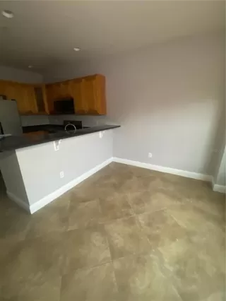 Photo #6: O6408149 Listing