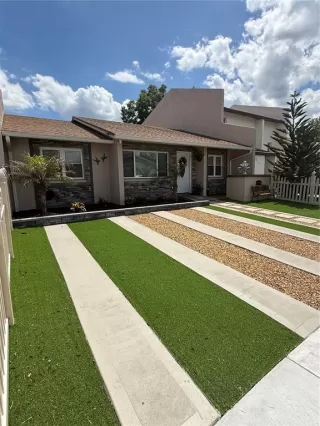 Photo #1: O6408159 Listing 