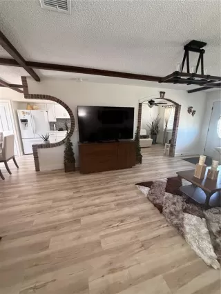 Photo #5: O6408159 Listing 