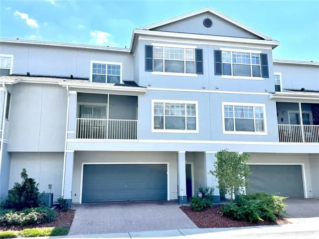 MLS: O6408380 Condo For Sale