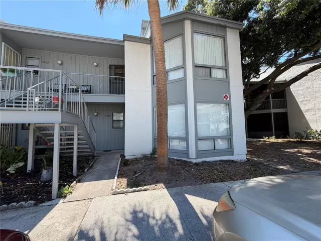 MLS: O6408497 Condo For Sale