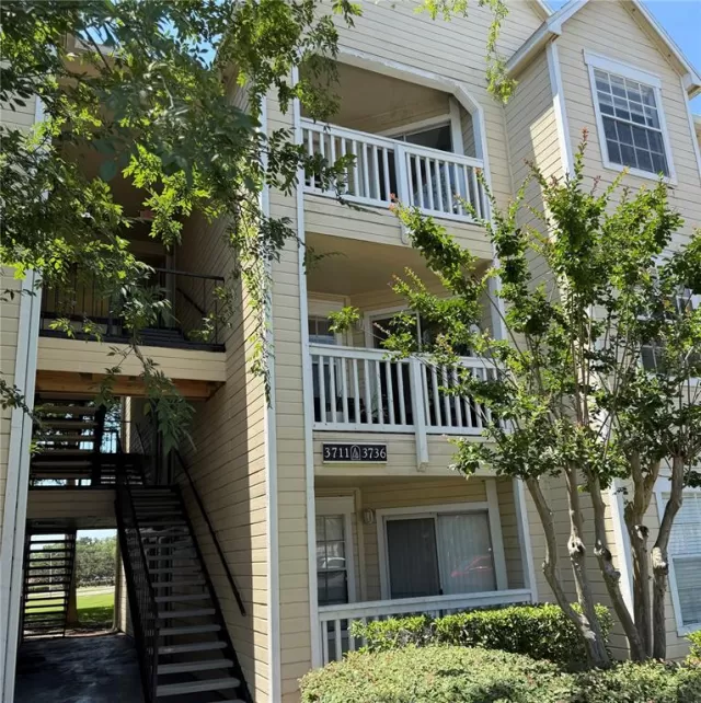 MLS: O6408568 Condo For Sale