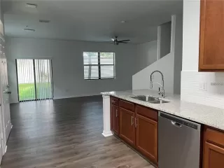Photo #3: O6408596 Listing