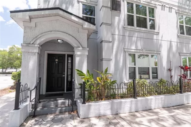 MLS: O6408599 Condo For Sale