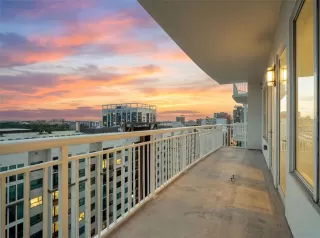 Photo #1: O6408663 Listing