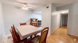 Photo #1: O6408672 Listing