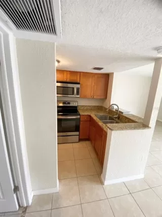 Photo #5: O6408724 Listing
