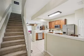 Photo #5: O6408841 Listing 