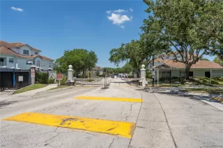 Photo #1: O6408848 Listing