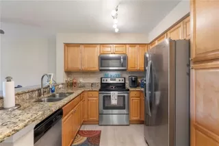 Photo #4: O6408848 Listing