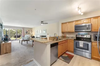 Photo #6: O6408848 Listing
